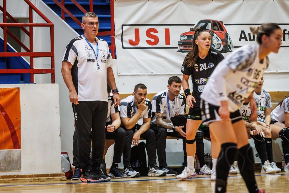 Klubunk közös megegyezéssel szerződést bontott Gyurka János vezetőedzővel Klubunk közös megegyezéssel szerződést bontott Gyurka János vezetőedzővel