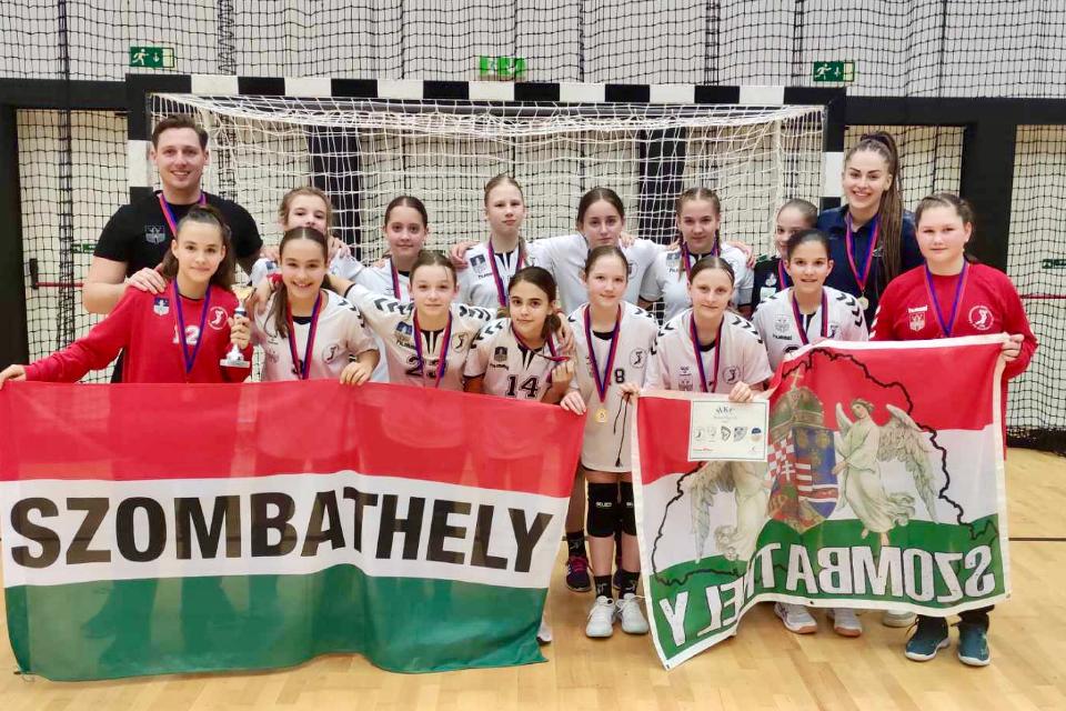 Nemzetközi tornát nyert Mosonmagyaróváron az SZKKA U12-es csapata
