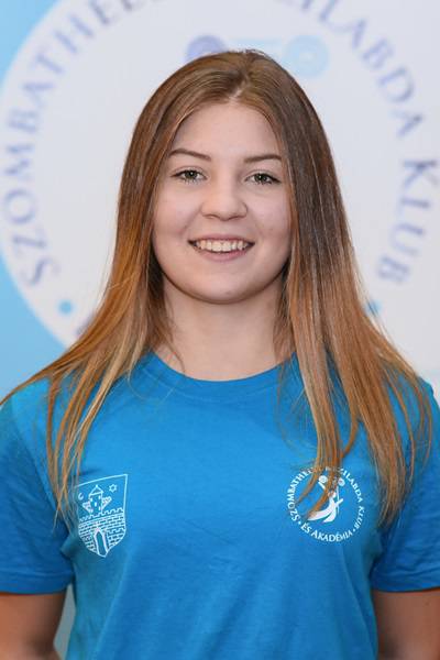 Szuhogyi Laura