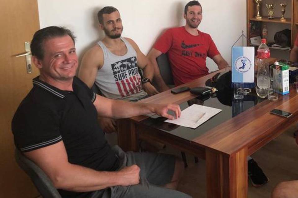 Ersdtt a szakmai stb!
