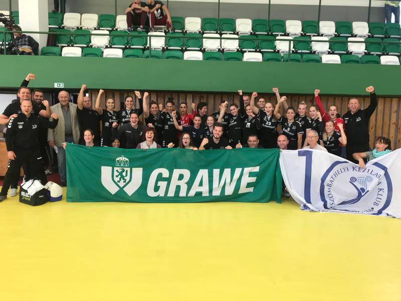 Grawe tmogatja szurkolink utazst