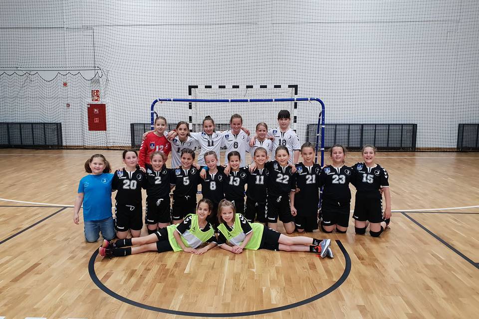 Koncentrlt, lelkes s btor jtk, kemny vdekezs s j kapusteljestmny! 