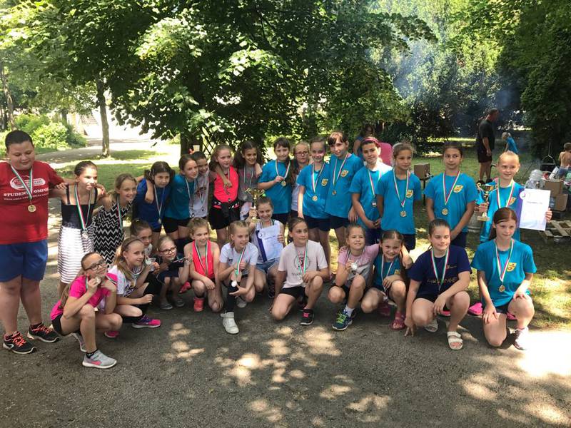 Tovbb fejldtt a sportbartsg: U9-es csapatok az Egyetemi Sportcsarnokban 