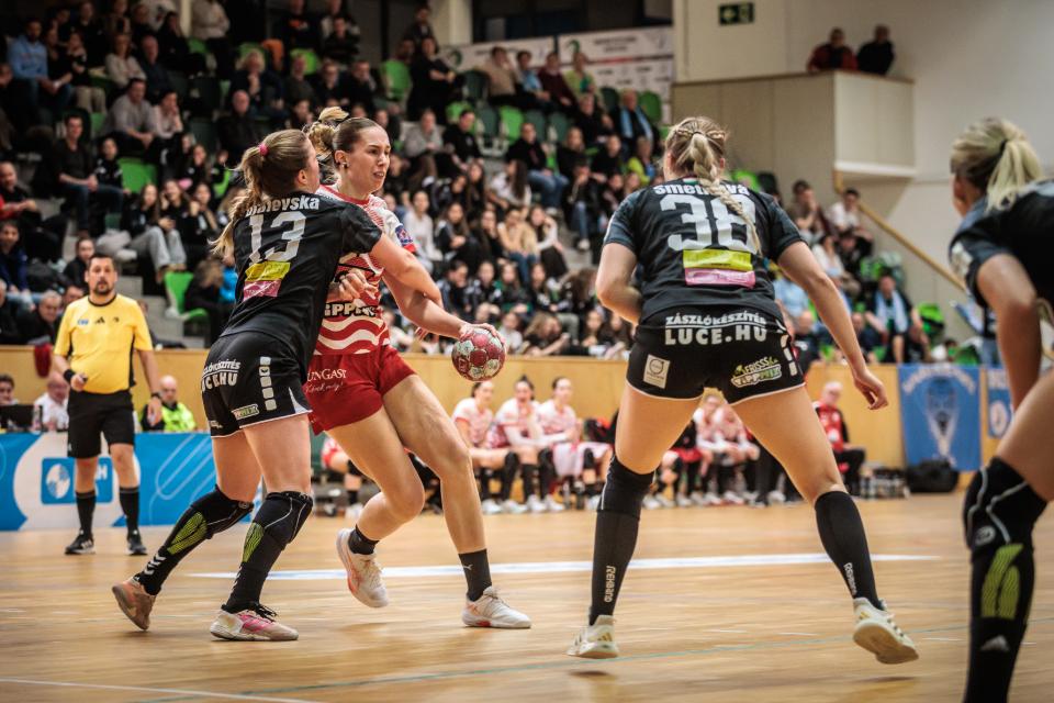 Hazai p�ly�n maradtunk alul a MOL Esztergom ellen