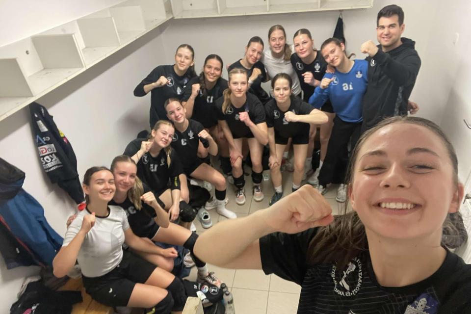 Nagyszer formban U18-as csapatunk, az Alba elleni idegenbeli rangadn zsinrban negyedszer nyertek a lnyok