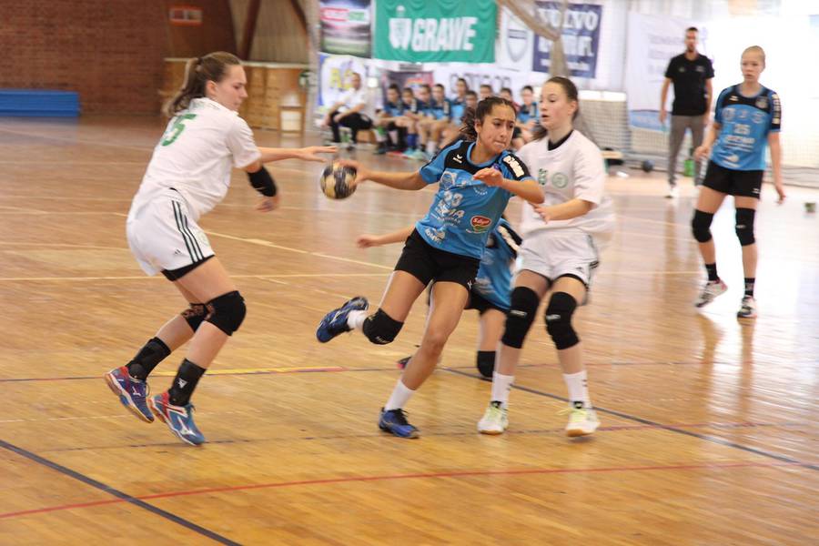 Tovbbra is az lmeznyben Vers kos csapata!