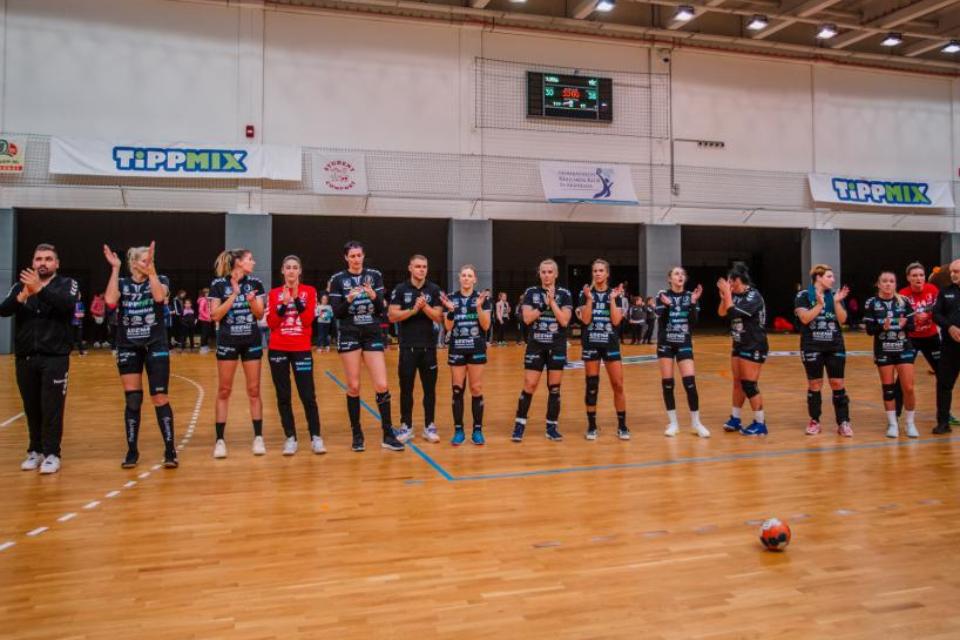 28 fs kerettel vgunk neki a szezonnak