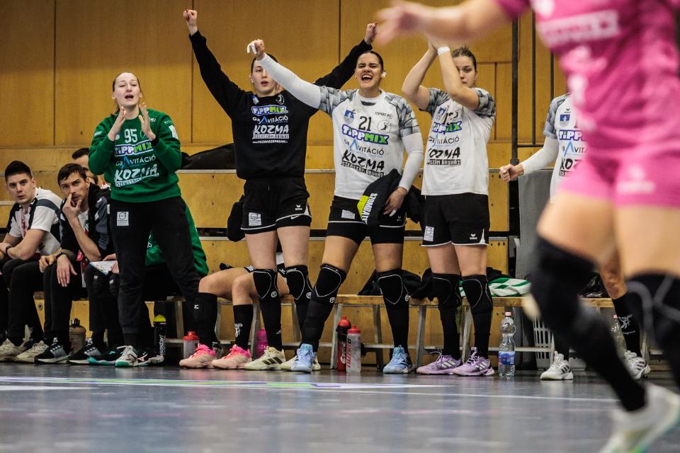 �rt�kes d�ntetlen idegenben Buda�rs�n