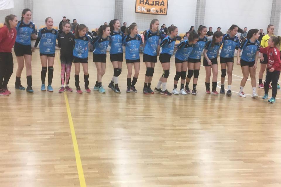 Egy veresg, egy dntetlen