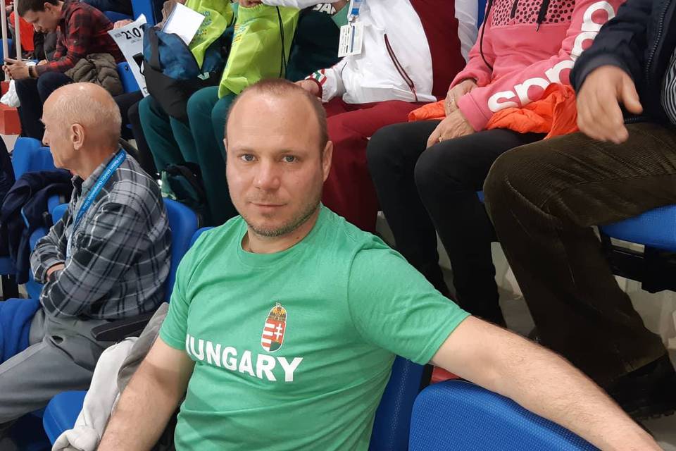 Dobkrbe ll Mor Lszl!