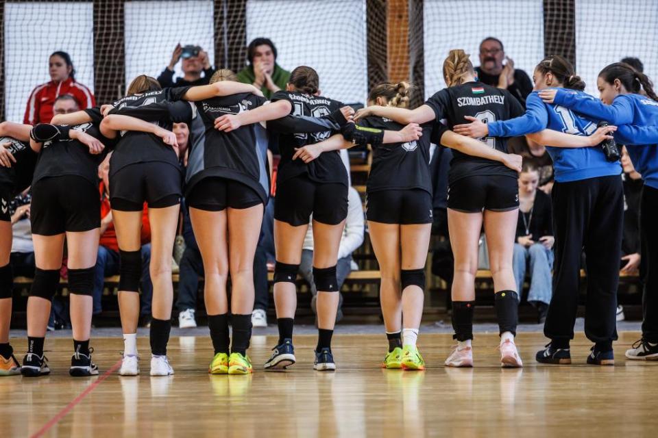 U16-os csapatunk gy�zelemmel z�rta a 14. fordul�t Sz�kesfeh�rv�ron