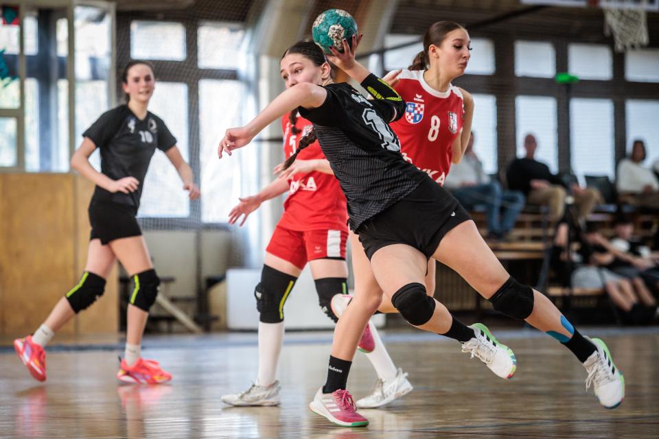 U18: Egyg�los veres�g hazai p�ly�n a DKKA ellen