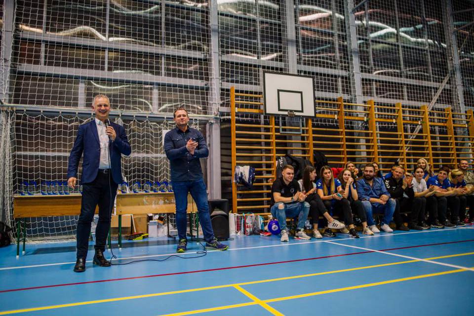 Tth Klmn: abban vagyunk rdekeltek, hogy  minl szlesebb bzisra kerljn az SZKKA!
