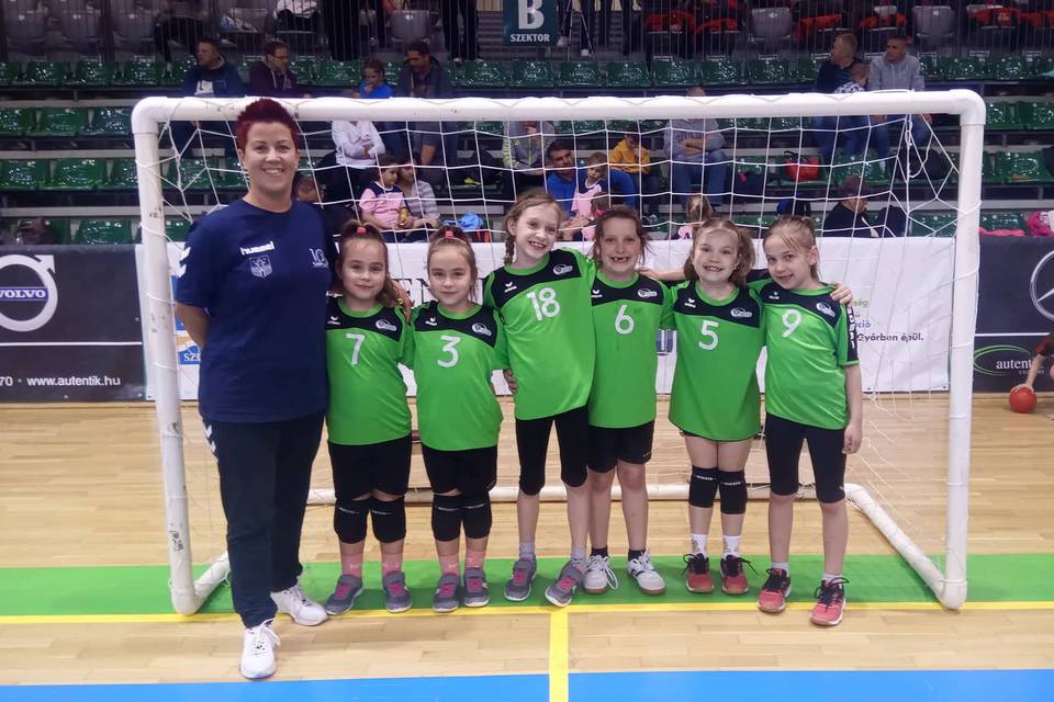 Jr a gratulci a kicsiknek!