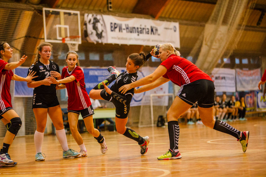 Profi hozzlls, magabiztos siker: SZKKA - Budars 36:23