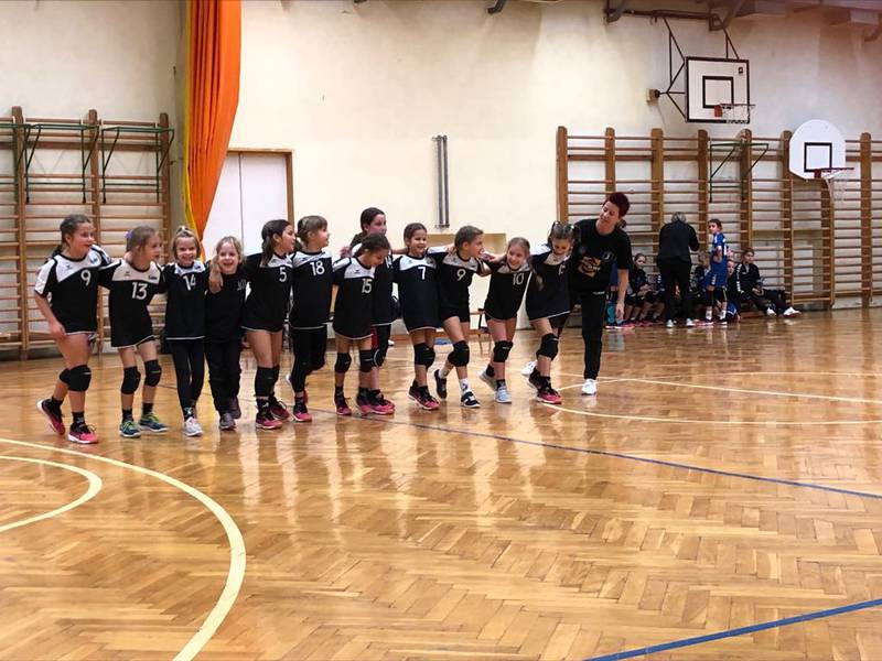 Szp cselek, j tmadsok, nagy kzdelmek