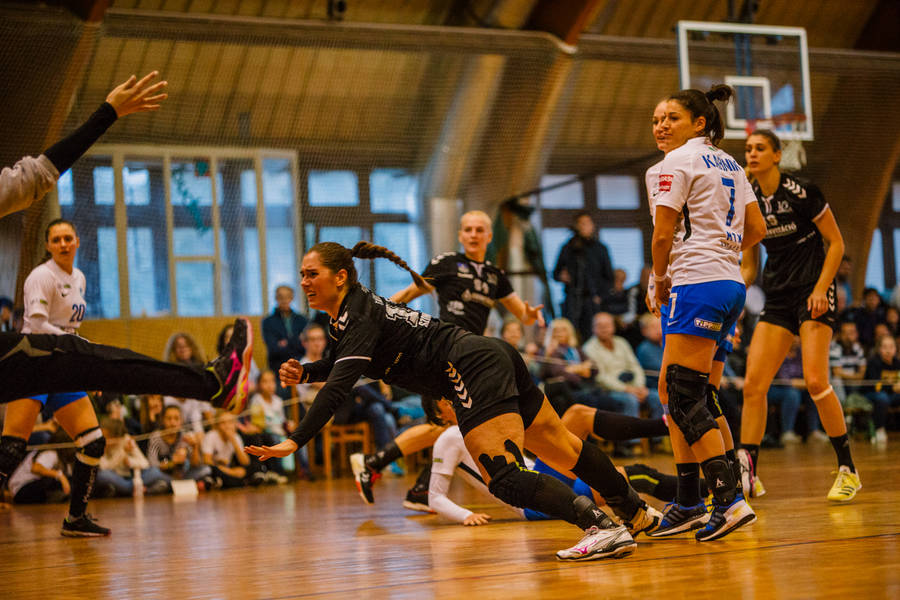 Egy pillanatra sem adtuk fel, st, szoross tettk a vgt: SZKKA – MTK 31-34