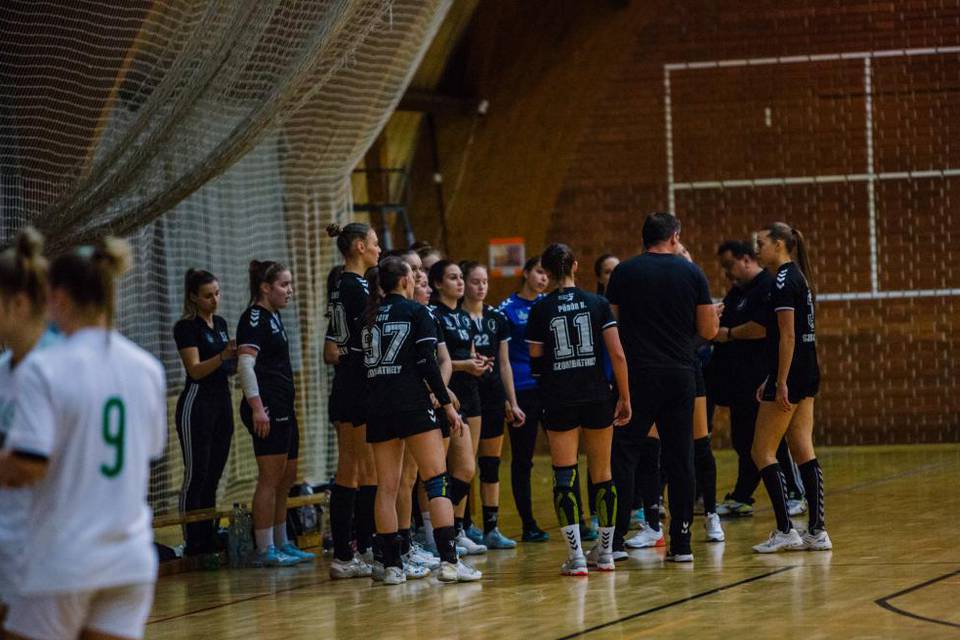 A vendgek nyertk az ifi-cscsrangadt