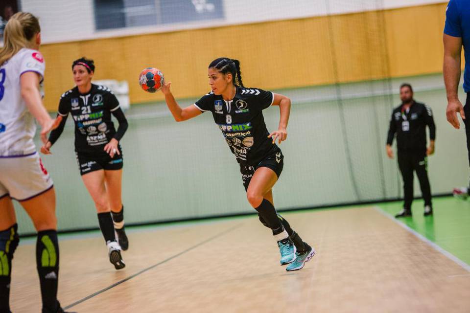 Mayer Maja visszavonult