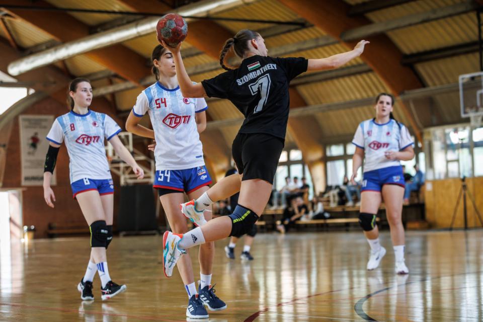 Tovbbra is j formban az U20-as csapata