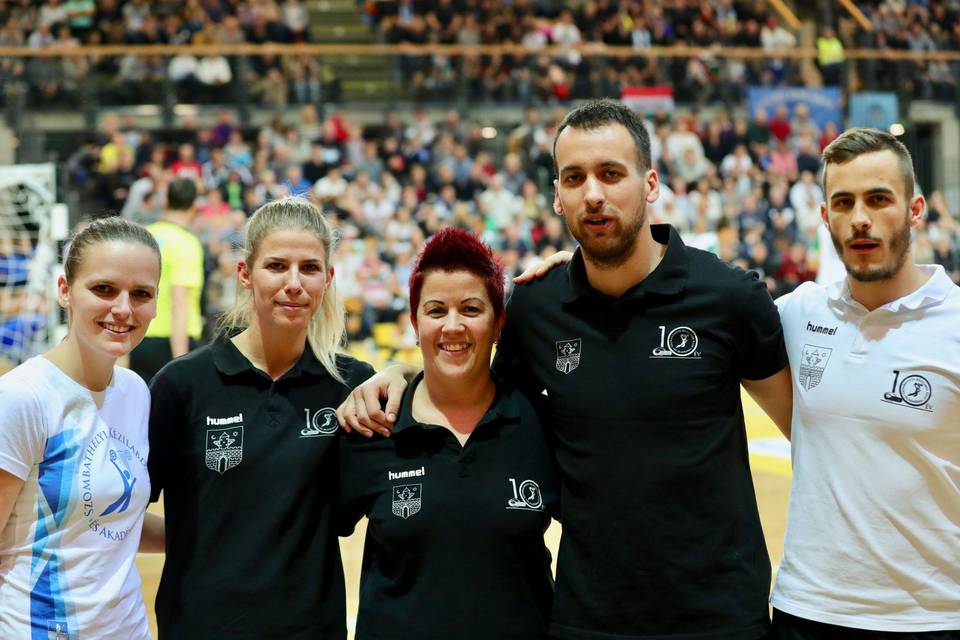 1 arany, 2 ezst s 2 bronz: gy rtkeltk edzink a Student Kupt