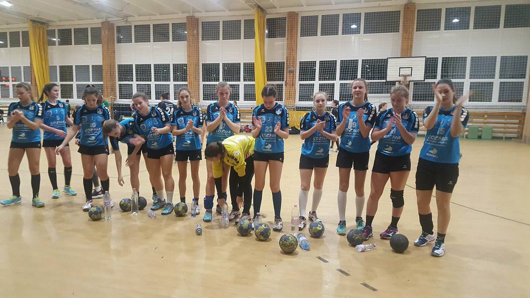 Srvr: mink a legsportszerbb csapat cm! 